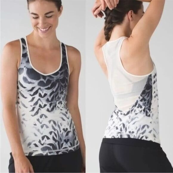 Lululemon Dance to Yoga Tank Top Pretty Plume Angel Wing Gray Size 2 - Picture 1 of 10